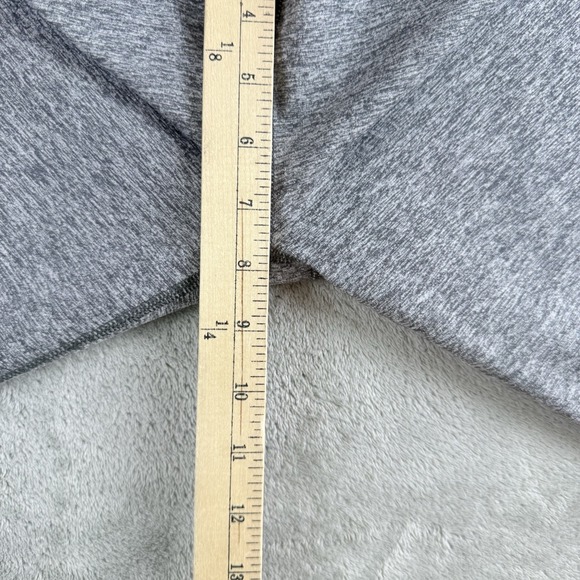 Patagonia Capri Legging Womens 28x19 Gray Heathered Cropped Activewear Gym - Picture 4 of 14